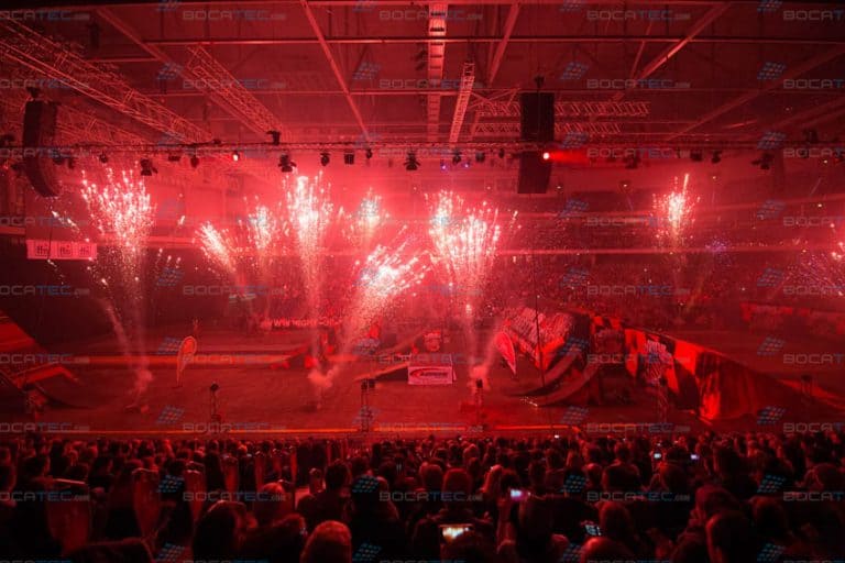Rotes Indoor Bühnenfeuerwerk