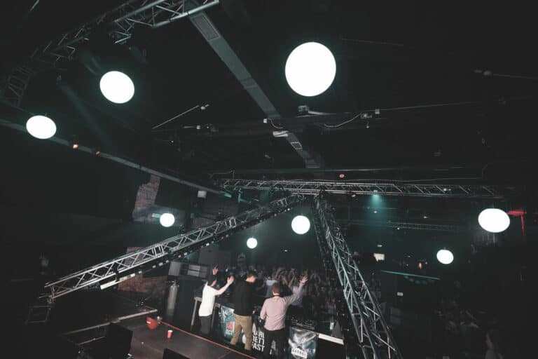 Kinetic-LED-Ball-mieten-(4)
