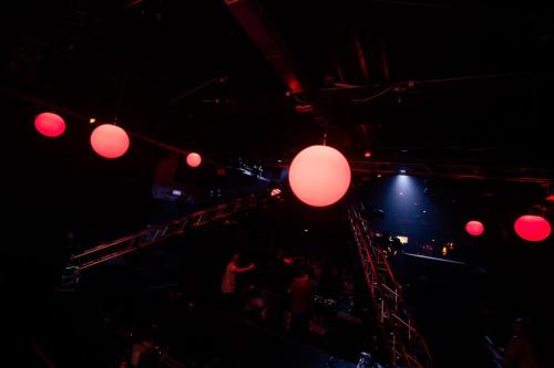 Kinetic-LED-Ball-mieten-(1)