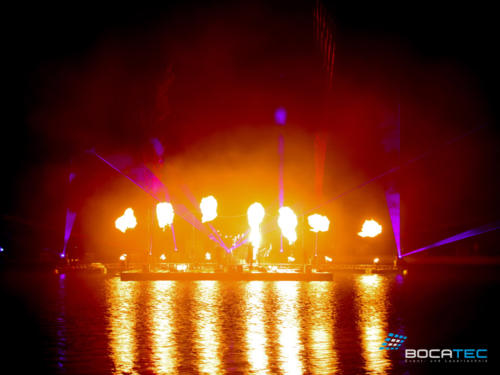 live-act-_0024_Feuereffekte auf dem Wasser